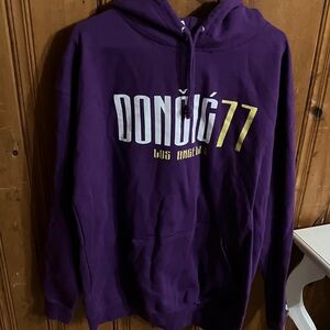 Dončić 77 Purple Hoodie